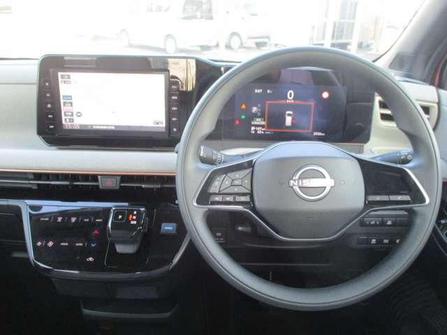 サクラ X 純正ナビ/全方位モニタ/充電ケーブル有り アラウンドヴューモニター 運転席エアバック AAC LEDヘッドランプ スマートキー レーンアシスト 盗難防止システム 禁煙車 ドラレコ キーレスエントリー バックモニター パワーステアリング ABS(4枚目)