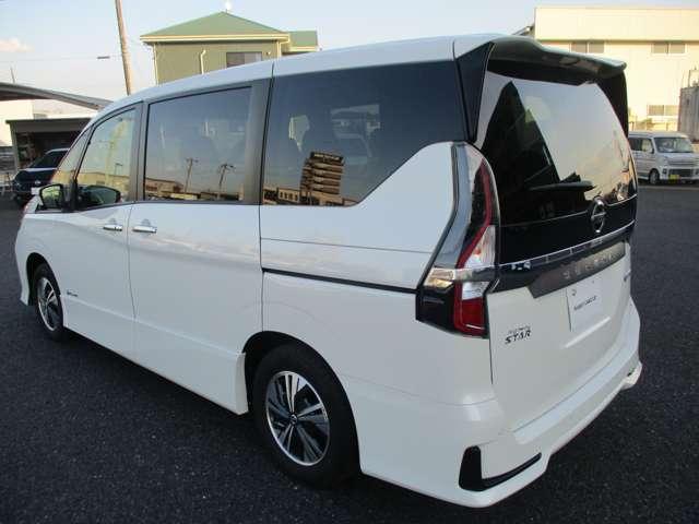セレナ e-パワー ハイウェイスターV 先行初売り企画車 日産認定中古車(1年保証 走行距離無制限) プロパイロット ハンドルヒーター 前席シートヒーター 純正デカナビ 全方位モニタ LEDヘッドライト ETC 社外ドラレコ(17枚目)