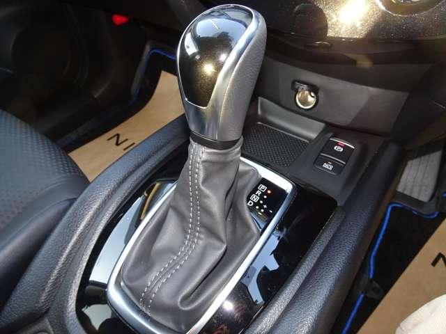 エクストレイル 20Xi ハイブリッド 純正メモリーナビ&アラウンドビューモニター プロパイロット ETC 電動リアゲート 4WD 禁煙車 パワーシート 全席シートヒーター 衝突被害軽減ブレーキ 踏み間違い防止装置 日産ワイド保障1年(15枚目)