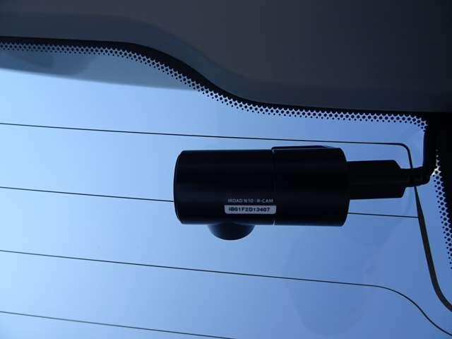 エクストレイル ２０Ｘｉ　Ｖセレクション　純正ナビ＆アラウンドＶ　ＥＴＣプロパイロット　ドライブレコーダー前後　電動シート　電動リアゲート　全席シートヒーター　４ＷＤ　インテリミラー　ワンオーナー　禁煙車　日産ワイド保障１年（9枚目）