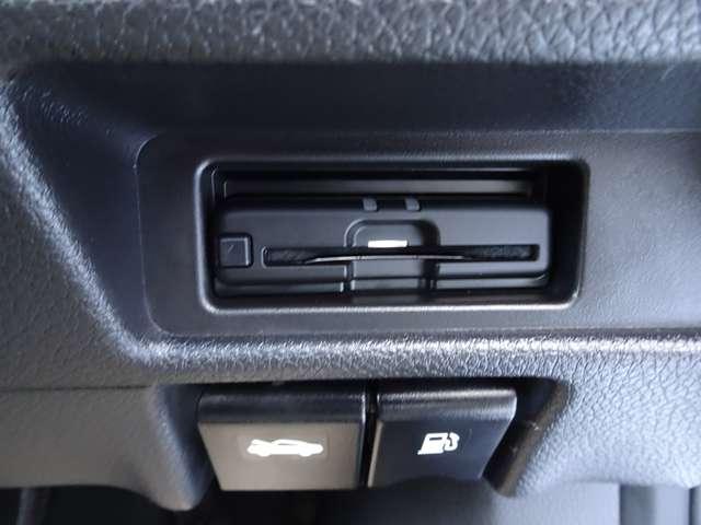 エクストレイル ２０Ｘｉ　Ｖセレクション　純正ナビ＆アラウンドＶ　ＥＴＣプロパイロット　ドライブレコーダー前後　電動シート　電動リアゲート　全席シートヒーター　４ＷＤ　インテリミラー　ワンオーナー　禁煙車　日産ワイド保障１年（10枚目）