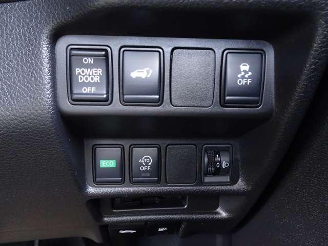 エクストレイル ２０Ｘｉ　Ｖセレクション　純正ナビ＆アラウンドＶ　ＥＴＣプロパイロット　ドライブレコーダー前後　電動シート　電動リアゲート　全席シートヒーター　４ＷＤ　インテリミラー　ワンオーナー　禁煙車　日産ワイド保障１年（11枚目）