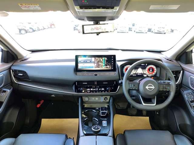 エクストレイル Ｇ　ｅ－４ＯＲＣＥ　１２．３型ナビ＆全周囲ＭプロパイＥＴＣ２．０　ＳＯＳコールＰアシスト　全席シート・ステアリングヒーター　ワイヤレス充電器　電動シート電動バックドア　ヘッドアップディスプレイ禁煙車４ＷＤ　ワイド保障１年（4枚目）