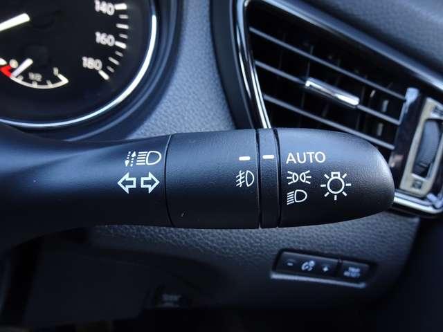 エクストレイル ２０Ｘｉ　純正ナビ＆全方位モニター　ＥＴＣ　プロパイ　ドライブレコーダー　全席シートヒーター　運転席・助手席パワーシート　電動リアゲート　エマージェンシーブレーキ　日産ワイド保障１年（12枚目）