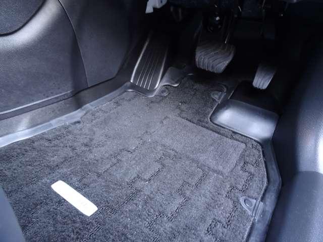 エクストレイル ２０Ｘｉ　純正ナビ＆全方位モニター　ＥＴＣ　プロパイ　ドライブレコーダー　全席シートヒーター　運転席・助手席パワーシート　電動リアゲート　エマージェンシーブレーキ　日産ワイド保障１年（32枚目）