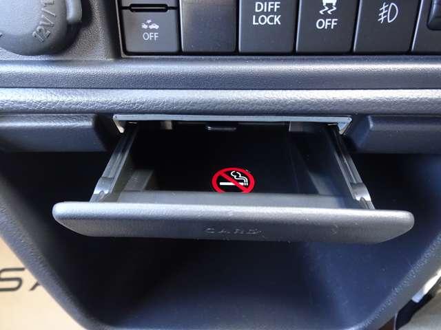 ＮＴ１００クリッパートラック ６６０　ＧＸ　４ＷＤ　純正ＣＤチューナー　リモコンキー（12枚目）