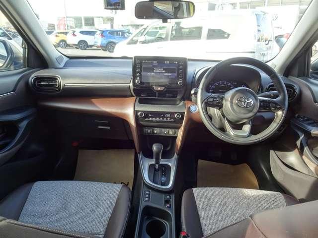 ヤリスクロス 1.5 ハイブリッド Z 純正メモリーナビ&全方位モニタークルコン(4枚目)