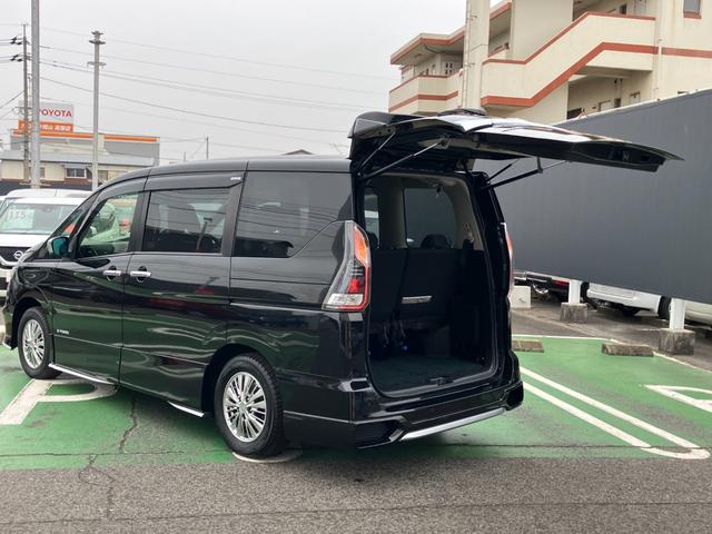 セレナ ｅ－パワー　オーテック　セーフティパッケージ　９型純正ナビ＆全方位モニター　プロパイ　ＥＴＣ２．０　ドライブレコーダー　後席モニター　パーキングアシスト　シートヒーター　ステアリングヒーター　両側ハンズフリーオートスライドドア　日産ワイド保障１年（33枚目）