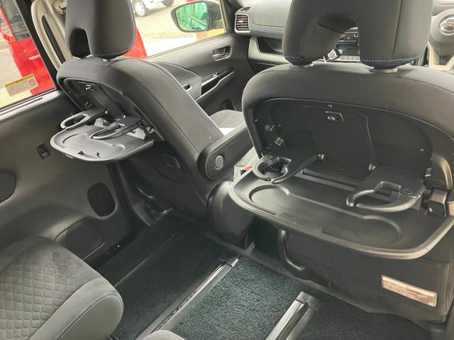 セレナ ｅ－パワー　オーテック　セーフティパッケージ　９型純正ナビ＆全方位モニター　プロパイ　ＥＴＣ２．０　ドライブレコーダー　後席モニター　パーキングアシスト　シートヒーター　ステアリングヒーター　両側ハンズフリーオートスライドドア　日産ワイド保障１年（50枚目）