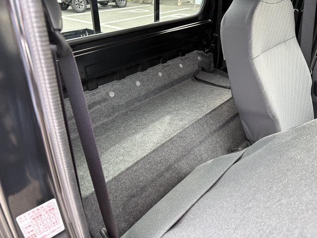 スーパーキャリイ Ｘ　４ＷＤ　エアコン　パワステ　ＡＢＳ　横滑り防止　衝突軽減　車線逸脱警報　誤発信抑制　フォグライト　自動ハイビーム　外ＣＤ　キーレス（11枚目）