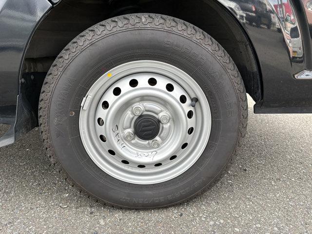 スーパーキャリイ Ｘ　４ＷＤ　エアコン　パワステ　ＡＢＳ　横滑り防止　衝突軽減　車線逸脱警報　誤発信抑制　フォグライト　自動ハイビーム　外ＣＤ　キーレス（13枚目）
