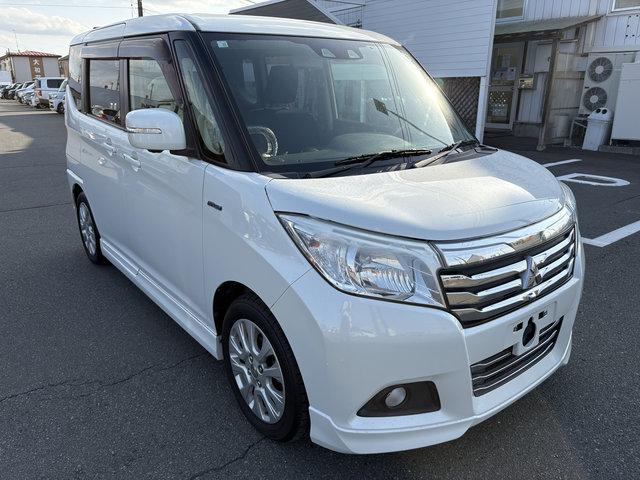 デリカD:2 ハイブリッドMZ 4WD オートエアコン パワステ 運・助エアバッグ ABS アイドリングストップ 横滑り防止 前席シートヒータ 外メモリーナビ(3枚目)