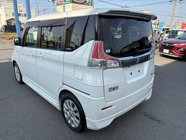 デリカD:2 ハイブリッドMZ 4WD オートエアコン パワステ 運・助エアバッグ ABS アイドリングストップ 横滑り防止 前席シートヒータ 外メモリーナビ(7枚目)