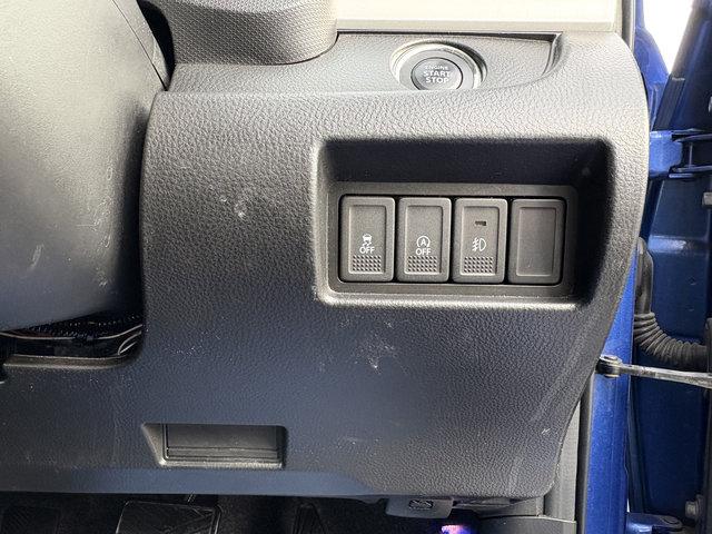スイフト ＲＳ－ＤＪＥ　４ＷＤ　クルーズコントロール　アイドリングストップ　横滑り防止　前席シートヒータ　ＨＩＤヘッドライト　フォグライト　外ＣＤ　スマートキー（13枚目）