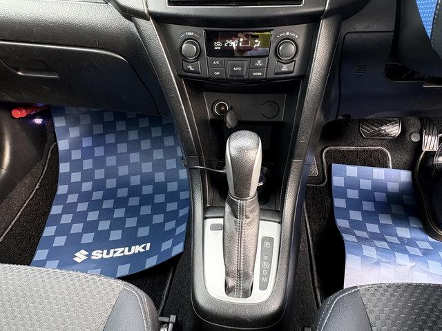 スイフト ＲＳ－ＤＪＥ　４ＷＤ　クルーズコントロール　アイドリングストップ　横滑り防止　前席シートヒータ　ＨＩＤヘッドライト　フォグライト　外ＣＤ　スマートキー（14枚目）