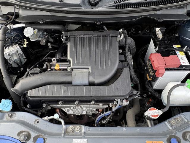 スイフト ＲＳ－ＤＪＥ　４ＷＤ　クルーズコントロール　アイドリングストップ　横滑り防止　前席シートヒータ　ＨＩＤヘッドライト　フォグライト　外ＣＤ　スマートキー（17枚目）