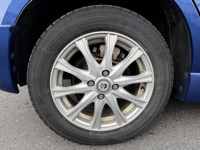 スイフト ＲＳ－ＤＪＥ　４ＷＤ　クルーズコントロール　アイドリングストップ　横滑り防止　前席シートヒータ　ＨＩＤヘッドライト　フォグライト　外ＣＤ　スマートキー（19枚目）
