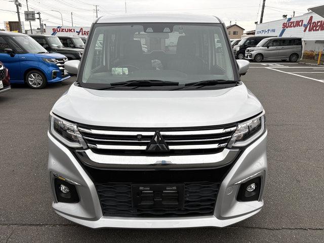 デリカD:2 ハイブリッドMZ 全方位カメラ付ナビパッケージ 4WD(2枚目)