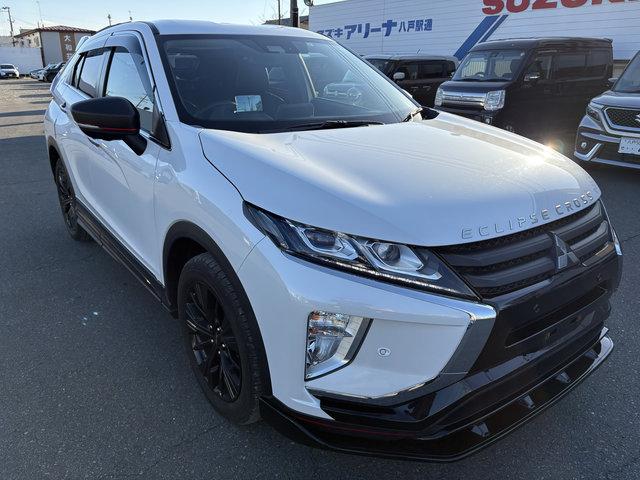 エクリプスクロス ブラックエディション 4WD 前席シートヒータ LEDヘッドライト 自動ハイビーム 純ディスプレイオーディオ 純ETC ロックフォード 全方位カメラ パーキングアシスト スマートキー(3枚目)