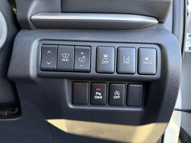 エクリプスクロス ブラックエディション 4WD 前席シートヒータ LEDヘッドライト 自動ハイビーム 純ディスプレイオーディオ 純ETC ロックフォード 全方位カメラ パーキングアシスト スマートキー(15枚目)