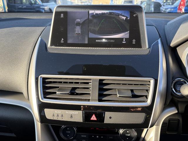 エクリプスクロス ブラックエディション 4WD 前席シートヒータ LEDヘッドライト 自動ハイビーム 純ディスプレイオーディオ 純ETC ロックフォード 全方位カメラ パーキングアシスト スマートキー(17枚目)