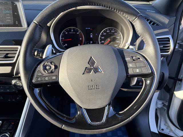 エクリプスクロス ブラックエディション 4WD 前席シートヒータ LEDヘッドライト 自動ハイビーム 純ディスプレイオーディオ 純ETC ロックフォード 全方位カメラ パーキングアシスト スマートキー(18枚目)