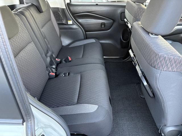 デリカD:2 カスタムハイブリッドMV 全方位カメラパッケージ 4WD 衝突軽減 車線逸脱警報 誤発信抑制 前席シートヒータ 両側電動スライドドア LED 外メモリーナビ 外ETC 全方位カメラ パーキングアシスト スマートキー(11枚目)