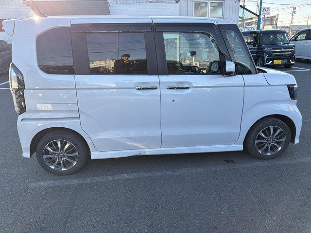 N-BOXカスタム L 4WD 横滑り防止 衝突軽減 車線逸脱警報 誤発信抑制 両側スライド片側電動ドア LEDヘッドライト LEDフォグライト 自動ハイビーム スマートキー(4枚目)