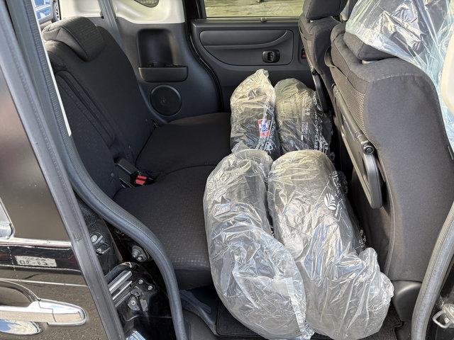 N-BOXカスタム SSパッケージ 4WD 前席シートヒータ ベンチシート 両側電動スライドドア LED 外メモリーナビ フルセグTV バックカメラ パーキングアシスト スマートキー(11枚目)