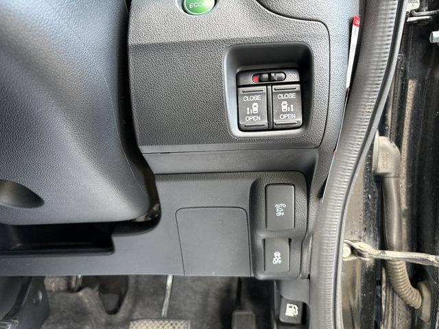 N-BOXカスタム SSパッケージ 4WD 前席シートヒータ ベンチシート 両側電動スライドドア LED 外メモリーナビ フルセグTV バックカメラ パーキングアシスト スマートキー(13枚目)