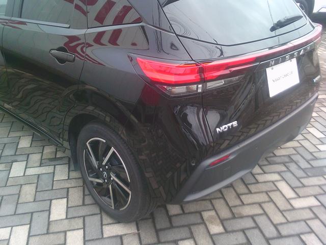 ノート 1.2 X 純正メモリーナビ フルセグTV エマージェ リアカメラ 衝突被害軽減ブレ-キ 全方位カメラ ETC付 アルミ 禁煙車 LEDヘッドライト レーンアシスト インテリジェントキー ワンオーナー ドラレコ 整備記録簿 盗難防止システム ワンセグTV(59枚目)