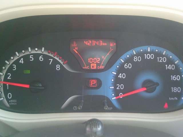 キューブ １５Ｘ　Ｖセレクション　純正メモリーナビ　フルセグＴＶ　セキュリティアラーム　１オーナー　Ｂカメ　ＡＵＴＯエアコン　エコモード　ＥＴＣ　ドラレコ　記録簿付き　メモリーナビ　キ－フリ－　ナビＴＶ　ワンセグＴＶ　ＡＢＳ　パワーステアリング　運転席エアバッグ（10枚目）