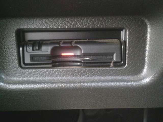 キューブ １５Ｘ　Ｖセレクション　純正メモリーナビ　フルセグＴＶ　セキュリティアラーム　１オーナー　Ｂカメ　ＡＵＴＯエアコン　エコモード　ＥＴＣ　ドラレコ　記録簿付き　メモリーナビ　キ－フリ－　ナビＴＶ　ワンセグＴＶ　ＡＢＳ　パワーステアリング　運転席エアバッグ（11枚目）