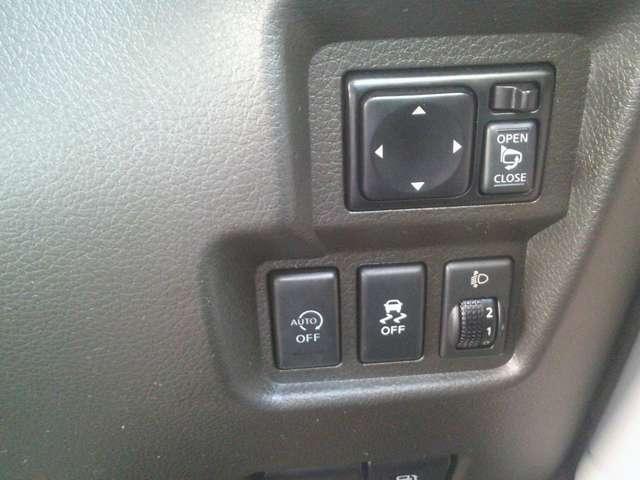 キューブ １５Ｘ　Ｖセレクション　純正メモリーナビ　フルセグＴＶ　セキュリティアラーム　１オーナー　Ｂカメ　ＡＵＴＯエアコン　エコモード　ＥＴＣ　ドラレコ　記録簿付き　メモリーナビ　キ－フリ－　ナビＴＶ　ワンセグＴＶ　ＡＢＳ　パワーステアリング　運転席エアバッグ（13枚目）