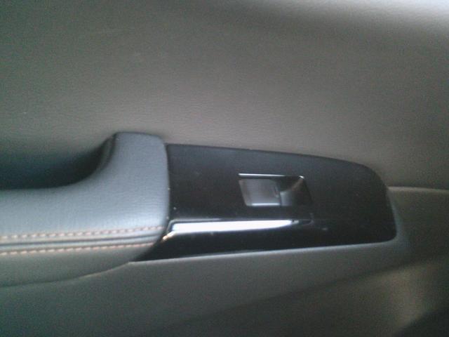 エルグランド ２５０ハイウェイスターＳ　純正メモリーナビ　フルセグＴＶ　アルミホイル　点検記録簿　両側パワ－スライドドア　３６０カメラ　ドライブレコーダ　ワンオ－ナ－車　サイドカメラ　クルコン　インテリキー　Ｂカメラ　ＬＥＤヘッドランプ　サイドカーテンエアバック　盗難防止（25枚目）