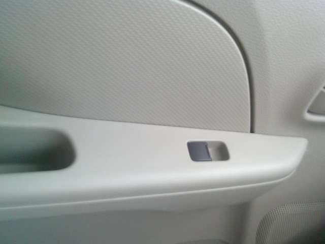 エブリイ ６６０　ＰＡ　リミテッド　ハイルーフ　レーダーブレーキ　キーレス　前席パワーウィ　点検記録簿　車線逸脱警報システム　禁煙　フロントパワーウインドウ　キーレスキー　助手席エアバック　エアバック　パワステ　ＡＣ　ＡＢＳ　レーダーブレーキ装着車（32枚目）