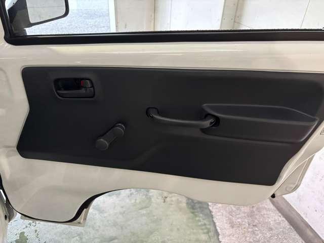 NT100クリッパートラック 660 DX 4WD エアコンパワステオートマ(13枚目)