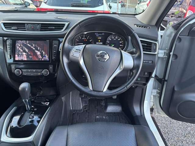 エクストレイル ２．０　２０Ｘ　エマージェンシーブレーキパッケージ　３列車　４ＷＤ　後席モニター（4枚目）