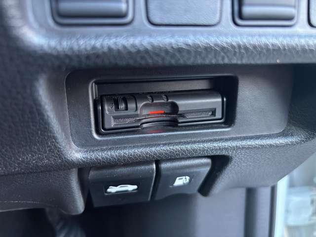 エクストレイル ２．０　２０Ｘ　エマージェンシーブレーキパッケージ　３列車　４ＷＤ　後席モニター（6枚目）