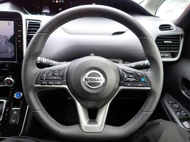 セレナ １．２　ｅ－ＰＯＷＥＲ　ハイウェイスター　Ｖ　両側オートスライドドア　純正メモリーナビ　パノラミックビューモニター　衝突軽減ブレ－キ　追従　セキュリティー　車線逸脱防止　キーフリーシステム　インテリキー　Ｄレコ　点検記録簿付　禁煙　ＬＥＤライト　サイドエアバッグ　ＥＴＣ　Ｂカメラ　ＡＢＳ（17枚目）