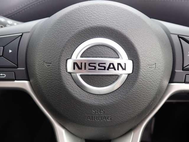 セレナ ２．０　ハイウェイスター　Ｖ　両側オートスライドドア　後席モニター　エアバック　アランドビューモニター　追突軽減ブレーキ　記録簿有　両側ＰＷスライドドア　ワンオーナ　キーフリー　ＬＤＷ　禁煙　ＬＥＤヘッドライト　アダプティブクルーズコントロール　インテリジェントキー（31枚目）