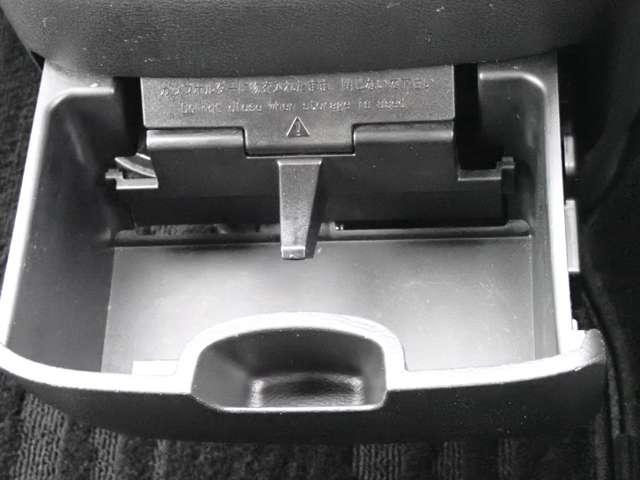 セレナ ２．０　ハイウェイスター　Ｖ　両側オートスライドドア　後席モニター　エアバック　アランドビューモニター　追突軽減ブレーキ　記録簿有　両側ＰＷスライドドア　ワンオーナ　キーフリー　ＬＤＷ　禁煙　ＬＥＤヘッドライト　アダプティブクルーズコントロール　インテリジェントキー（38枚目）