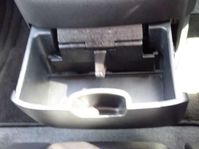 セレナ １．２　ｅ－ＰＯＷＥＲ　ハイウェイスター　Ｖ　両側オートスライドドア　純正メモリーナビ　３６０°カメラ　エマジェンシーブレーキ　１オナ　スマキー　バックカメラ　禁煙　ＬＥＤ　レーンアシスト　点検記録簿付　ＥＴＣ　ドラレコ　イモビ　サイドカーテンエアバック　フルオートエアコン　エアバック（30枚目）