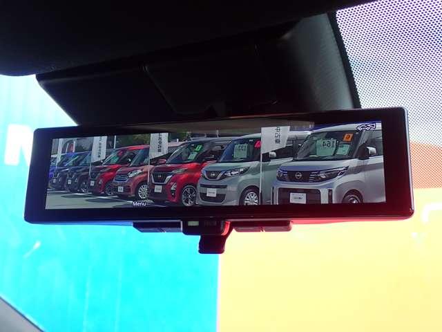 オーラ 1.2 NISMO NISSANコネクトナビ SOSコール カーテンエアバッグ エマブレ 禁煙 インテリキー ETC 車線逸脱警報 ワンセグ キーフリーシステム ダブルエアバック 定期点検記録簿 アルミホイール 運転席エアバッグ メモリーナビ ナビTV ABS(9枚目)