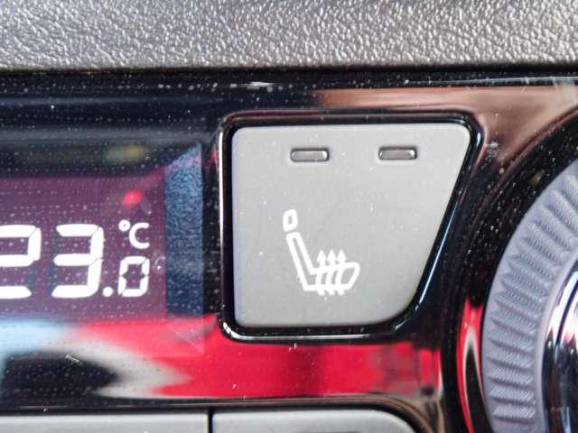 オーラ 1.2 NISMO NISSANコネクトナビ SOSコール カーテンエアバッグ エマブレ 禁煙 インテリキー ETC 車線逸脱警報 ワンセグ キーフリーシステム ダブルエアバック 定期点検記録簿 アルミホイール 運転席エアバッグ メモリーナビ ナビTV ABS(14枚目)