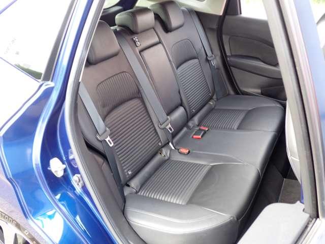 オーラ 1.2 G レザーエディション NISSANコネクトナビ SOSコール ワンオーナ 追突防止 レーダークルーズ 本革 車線逸脱警報装置 禁煙車 LED ドライブレコーダー 盗難防止 記録簿 バックモニター ETC インテリジェントキー メモリーナビゲーション AW ABS(8枚目)