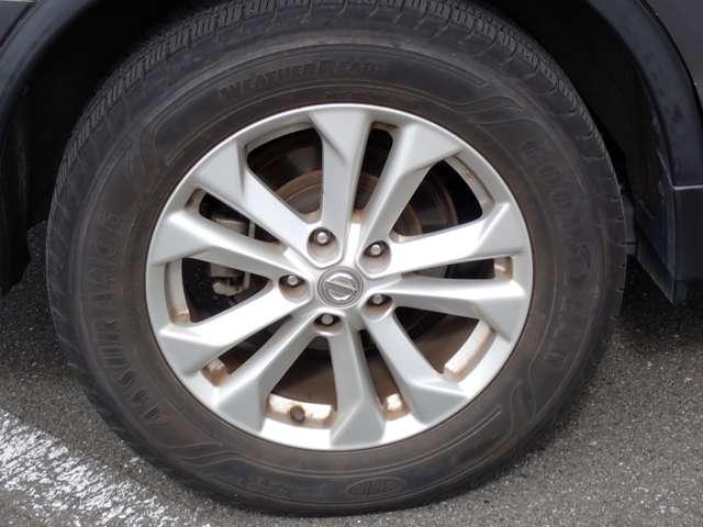 エクストレイル 2.0 20X エマージェンシーブレーキパッケージ 2列車 4WD 純正メモリーナビ インテリジェントキー スマキ- アイドリングSTOP セキュリティ AWD アルミ ナビ&TV メモリーナビゲーション レーンキープ エアコン ワンセグ パワーステアリング キーレス パワーウインドウ ABS エアバッグ(20枚目)