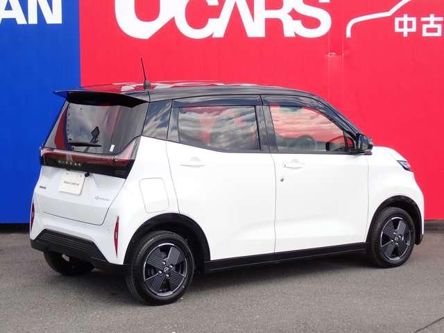 サクラ G 電気自動車 12セグ 純正メモリーナビ アラウンドビュ ワンオーナ 踏み間違い防止アシスト LEDヘッドランプ スマートキー 禁煙車使用 LDW 盗難防止システム オートエアコン ETC バックカメラ ドライブレコーダー ABS ナビTV(2枚目)