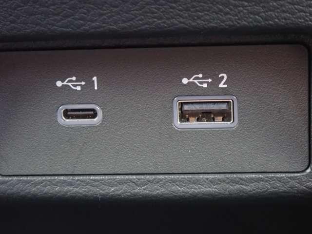 サクラ G 電気自動車 12セグ 純正メモリーナビ アラウンドビュ ワンオーナ 踏み間違い防止アシスト LEDヘッドランプ スマートキー 禁煙車使用 LDW 盗難防止システム オートエアコン ETC バックカメラ ドライブレコーダー ABS ナビTV(17枚目)