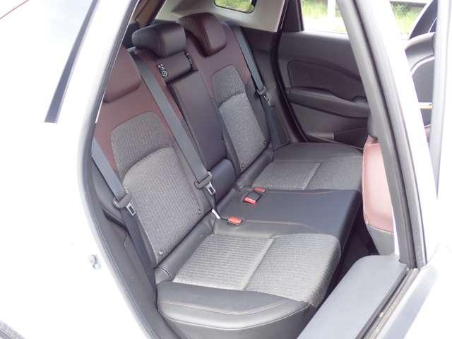 オーラ 1.2 G NISSANコネクトナビ SOSコール 自動(被害軽減)ブレーキ LED LKA サイドカメラ ETC ドライブレコーダー カーテンエアバッグ イモビライザー アルミホイール 禁煙 インテリジェントキー パワーウィンドウ ワンオーナー(9枚目)